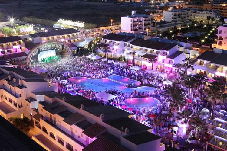 Hotel met de beste party's op Ibiza